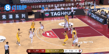 【博狗体育】稳如磐石!胡金秋26+12+2帽 连续五场20+10