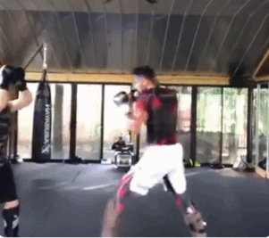 退役生活豐富多彩!Duncan和「海軍上將」一起練習搏擊,這實力真打不過!(影)-黑特籃球-NBA新聞影音圖片分享社區