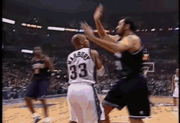 【影片】假傳假投再真傳!Doncic這一串動作儼然就是鬼切附體啊!-黑特籃球-NBA新聞影音圖片分享社區