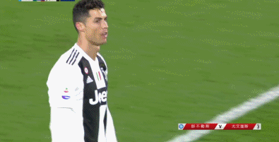 越位了也是队友传球的目标