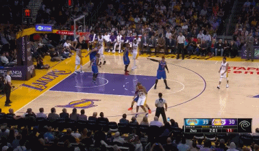 科比二女儿后撤步三分!她说要继承老爹的衣钵