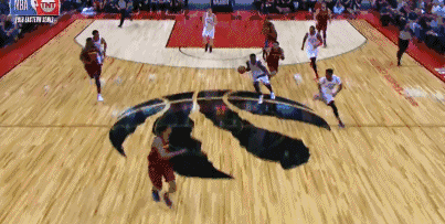 籃球怪才!又一個能在中場起步上籃的大神?原來是作弊了!-黑特籃球-NBA新聞影音圖片分享社區