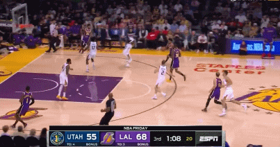 在这个造犯规之后,霍华德罚球有湖蜜喊首了MVP