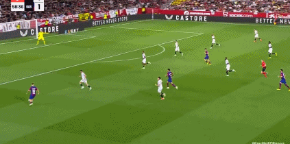 西甲-莱万破门费尔明建功 巴萨2-1塞维利亚