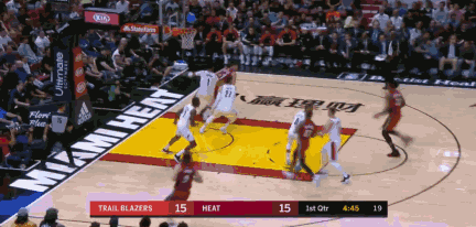 閃電俠不老!韋德20分鐘砍19+3,球迷:這樣子根本沒有資格退役!-黑特籃球-NBA新聞影音圖片分享社區