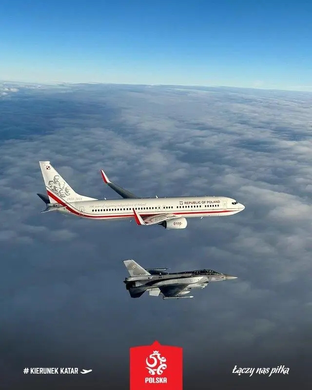 安全第一！波兰启程飞往卡塔尔 两架F16战斗机护航