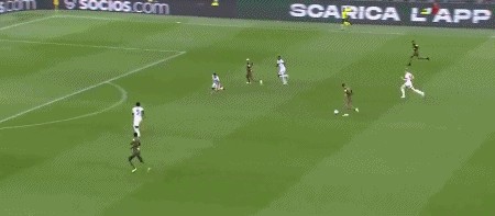 意甲-莱奥传射 吉鲁进球 AC米兰2-0夺主场连胜