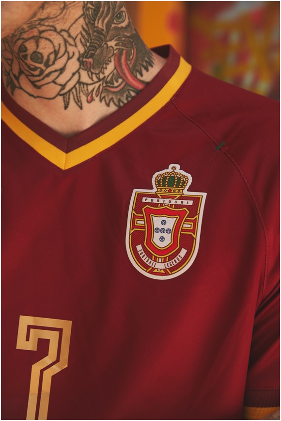 葡萄牙：从葡萄牙黄金一代的比赛服中获得灵感。