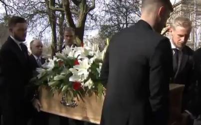 班克斯的葬礼在斯托克举行