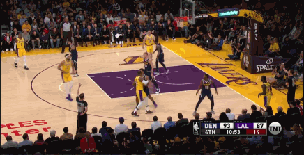 球迷狂喊Kobe被他打停!詹皇28+11+11湖人生涯首拿大三元 突擊暴扣還朝老大慶祝!(影)-黑特籃球-NBA新聞影音圖片分享社區