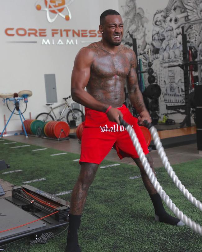 墻哥曬苦練照：我嗅到了質疑，但我會品嚐勝利！-黑特籃球-NBA新聞影音圖片分享社區