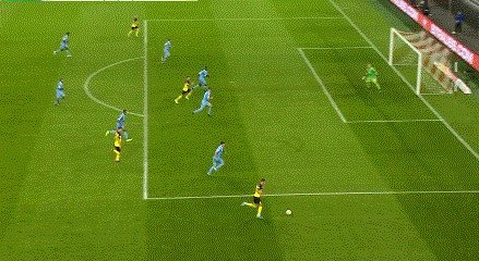 德国杯-罗伊斯破僵 帕科任意球 多特2-0客胜晋级