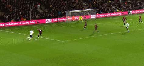 英联杯-努涅斯世界波加克波破门 利物浦2-1晋级