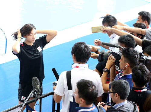 池江璃花子接受采访