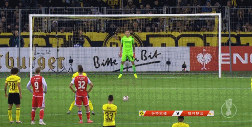 罗伊斯点球绝杀