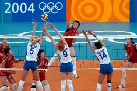 2004年雅典奥运会女排决赛杨昊奋力一扣