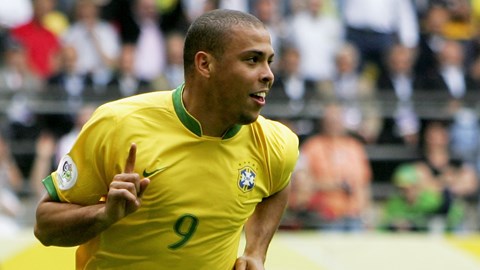 2006世界杯后，寻找实力出众的巴西9号，成为一个难题