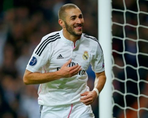 皇马本想包装本泽马，但失败了