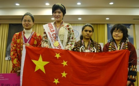 2010年侯逸凡成为中国第五位世界棋后