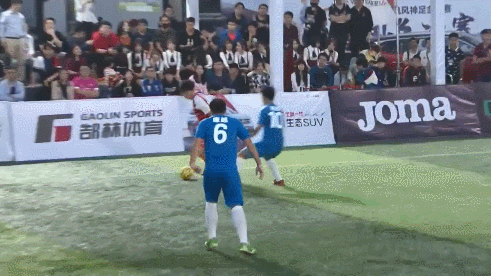 谭国辉不冷静推人