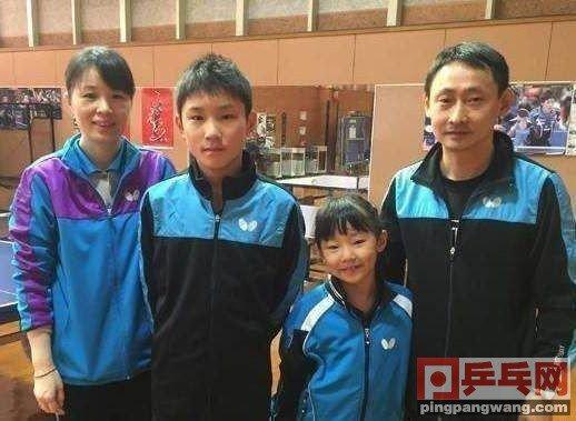 张本智和一家,其中他和妹妹都已经“归化”日本