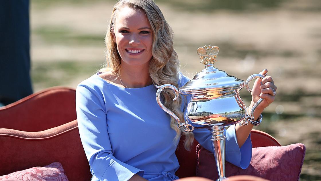 沃兹尼亚奇拍摄澳网冠军写真