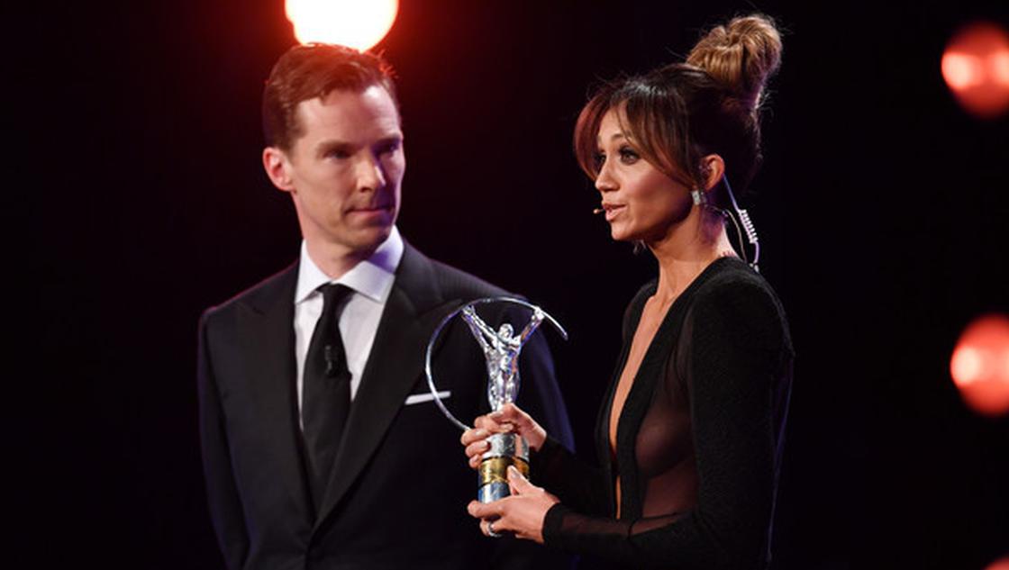 本尼主持劳伦斯颁奖典礼