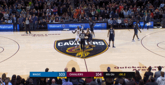 【影片】虛驚一場!Aaron Gordon命中超遠三分球,小Thomas驚呆站原地!-黑特籃球-NBA新聞影音圖片分享社區