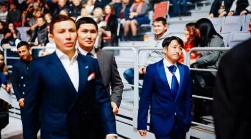 邹市明受邀参加国际拳击论坛