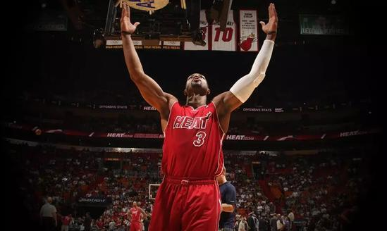 人物 | NBA最無畏的戰神!膝傷困擾阻擋不住他爭冠的心!今天他36歲了!-黑特籃球-NBA新聞影音圖片分享社區