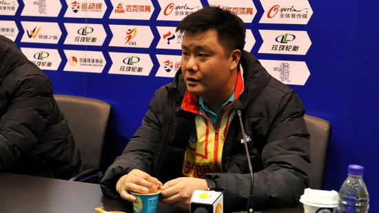 赛后新闻发布会 上海主教练王之腾