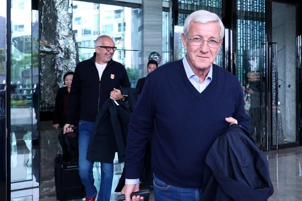 [流言板]在火箭有过如此大的进攻空间吗？格林笑道：下个问题