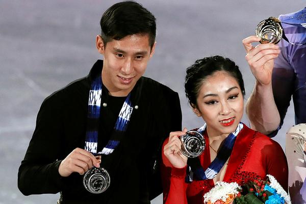 圣诞猫咪飞翔记