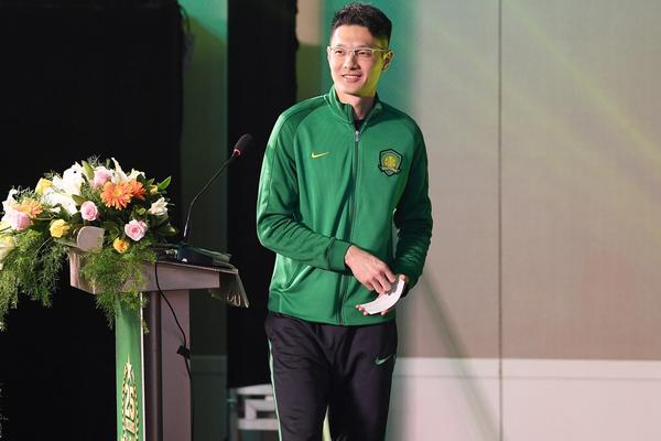 休赛期被交易换科林斯！船记：快船球迷没意识到鲍威尔的重要性