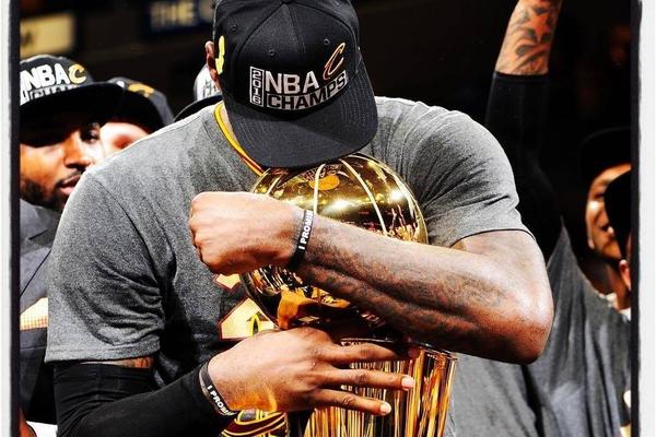 莫德里奇身价-乐鱼APP下载-乐鱼体育app-乐鱼体育官网网站|乐鱼体育