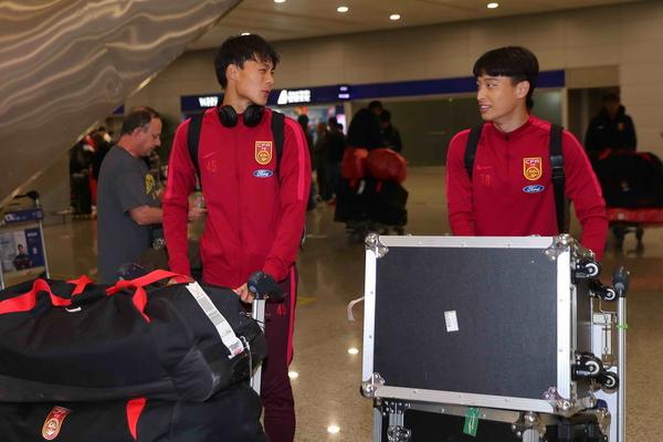 [JR熱議]盤點道崽戀愛史：被照騙、三個月花十幾萬、新女友賣照片