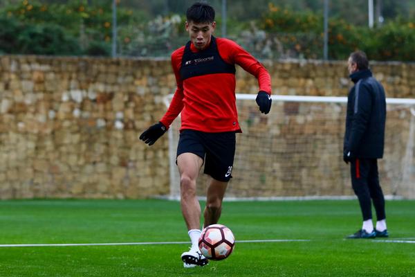 將球送入禁區次數榜：德布勞內73次列第三，德佩、佩里西奇在列