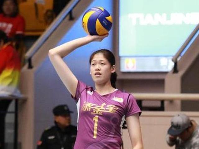 遭横扫李盈莹发微博吐槽浙江女排:发球发我脸