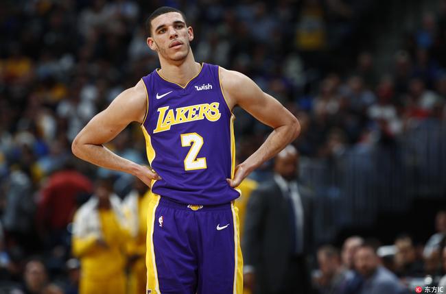 垃圾时间被人球分过羞辱!球哥居然是这反应?_