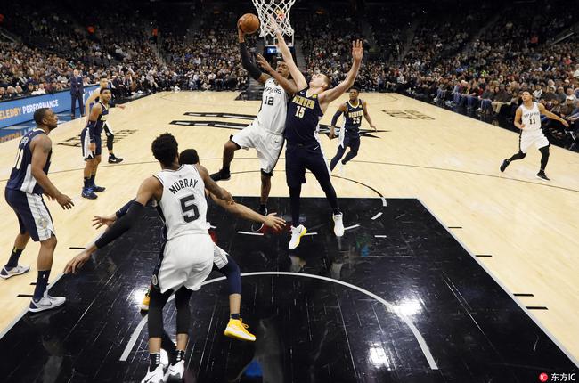 17/18赛季NBA常规赛 鹈鹕 121-116 马刺_直播间_手机新浪网
