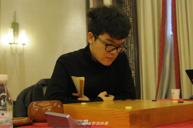 多场焦点对决落幕卫冕冠军展现统治力新贵崛起冲击联盟版图