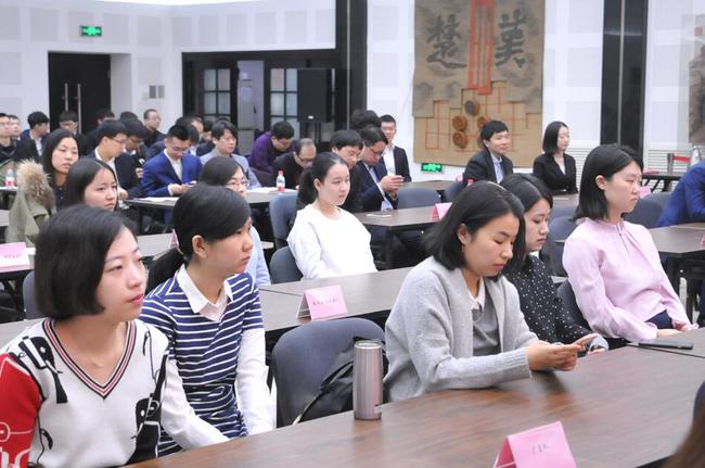 女棋手们出席女子围甲开幕式