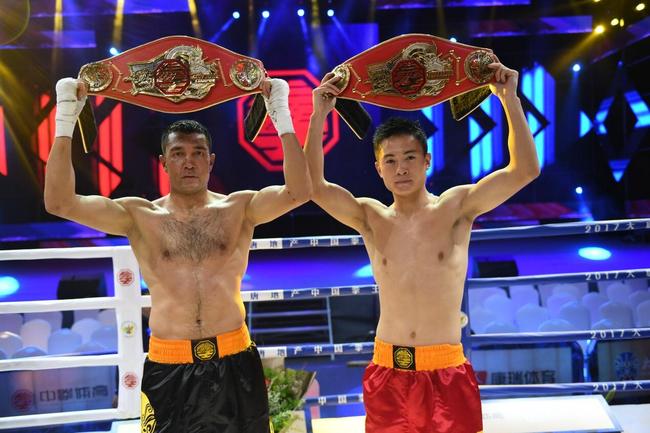 中国拳王赛南宁站 山俊携手传奇老将问鼎金腰带