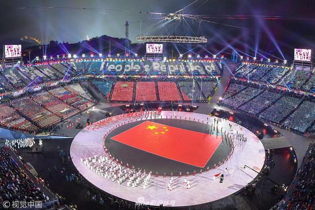 开幕式中国代表团登场