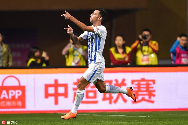 进球gif-扎哈维直接任意球破门 富力暂2-0一方