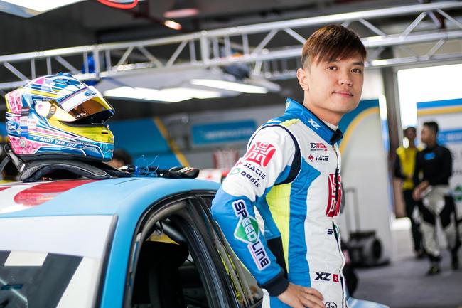 甄卓伟问鼎2017TCR年度冠军