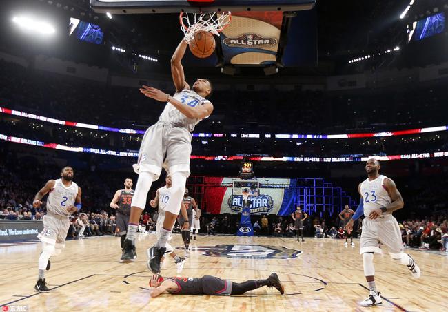 全明星最想搭檔誰?柯瑞首選字母哥,這理由太有趣!-黑特籃球-NBA新聞影音圖片分享社區