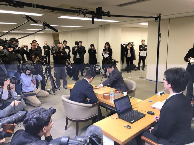 谢尔豪首局击败井山裕太