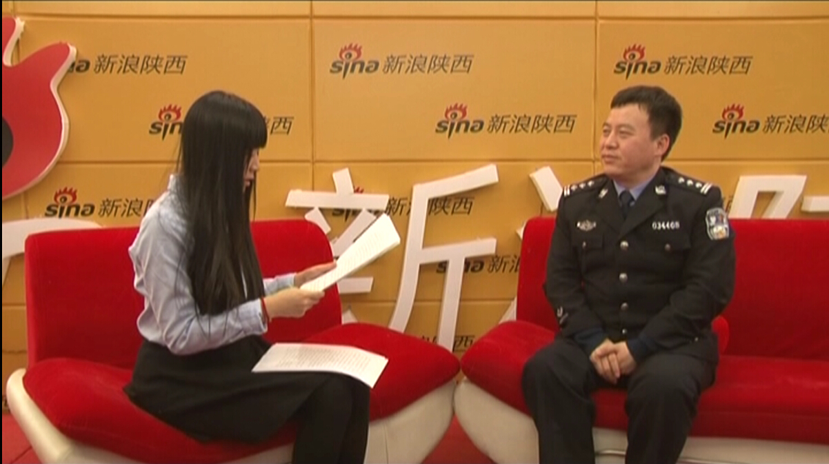 延安市公安局寶塔分局黨委副書記、政委葛團(tuán)結(jié)做客新浪陜西