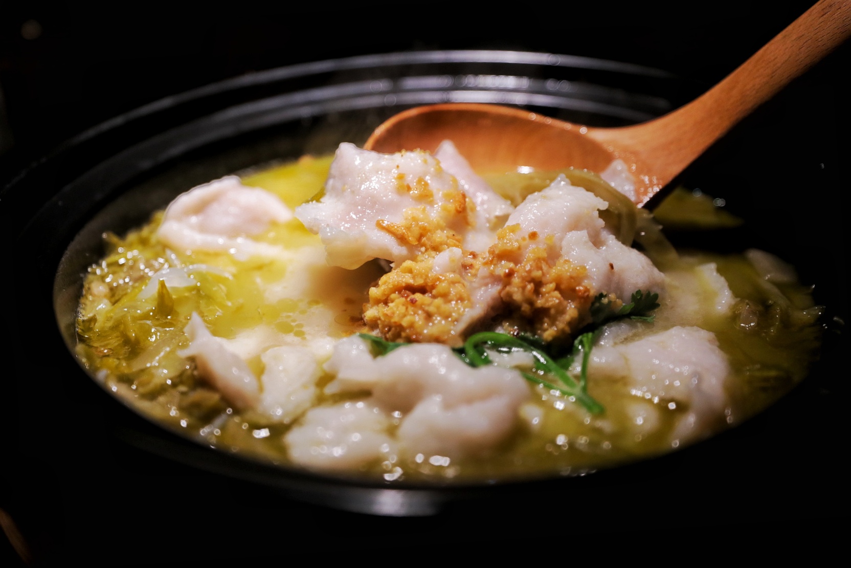 九锅一堂酸菜鱼重磅升级 非遗酸菜会呼吸